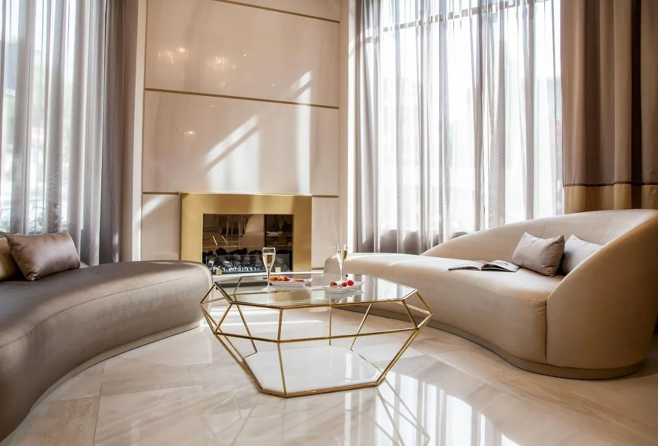 Hotel Dei Fiori Restaurant - Meeting & Spa 阿拉西奥