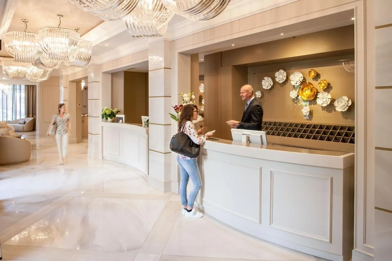 Hotel Dei Fiori Restaurant - Meeting & Spa 阿拉西奥 3*,  意大利