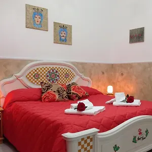 Mary - Casa Italia