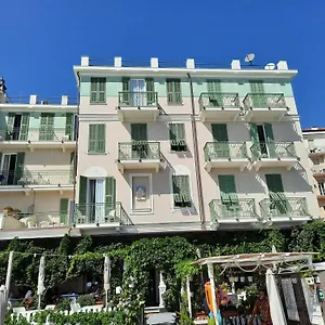 Hotel Eden Alaxi